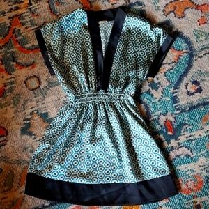 Sooo pretty empress waist silky top